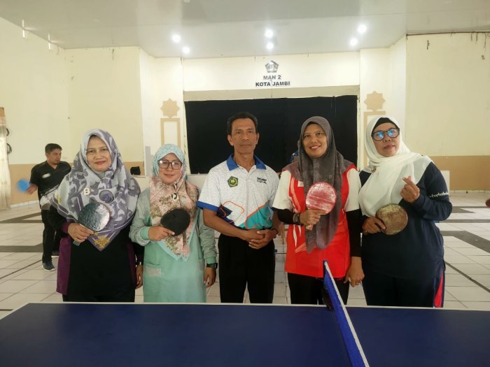 MTsN 4 Kota Jambi Raih Juara Tiga Lomba Tenis Meja MTsN 4 Kota Jambi Raih Juara Tiga Lomba Tenis Meja