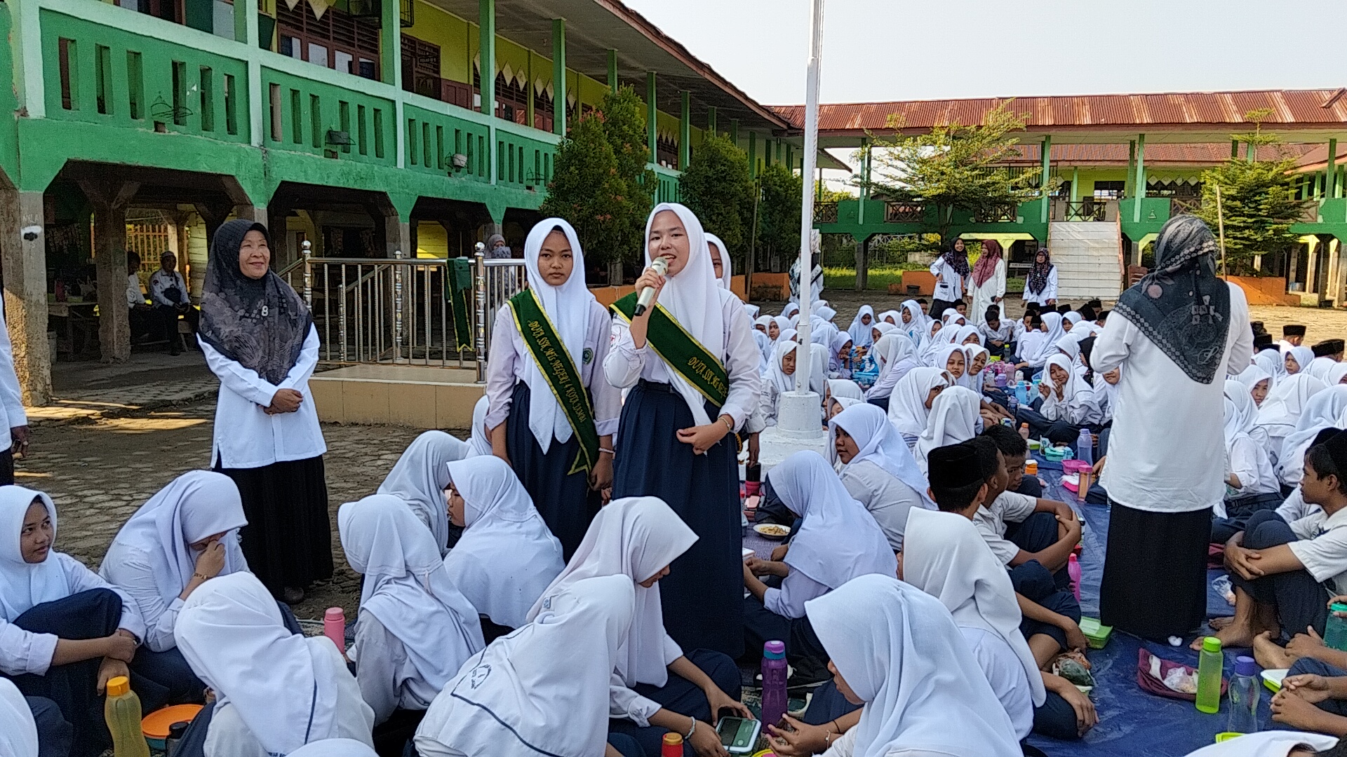 Sarapan sehat dan bergizi serta sosialisasi Stunting 