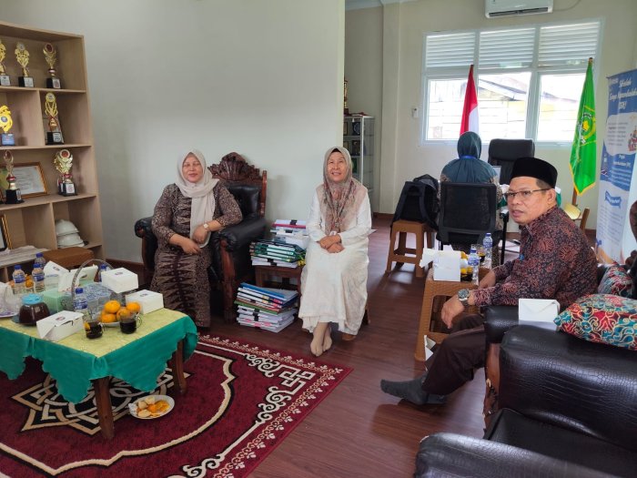 Perkuat Pengendalian Intern, MTsN 4 Kota Jambi Terima Kunjungan Tim Monev SPIP Perkuat Pengendalian Intern, MTsN 4 Kota Jambi Terima Kunjungan Tim Monev SPIP
