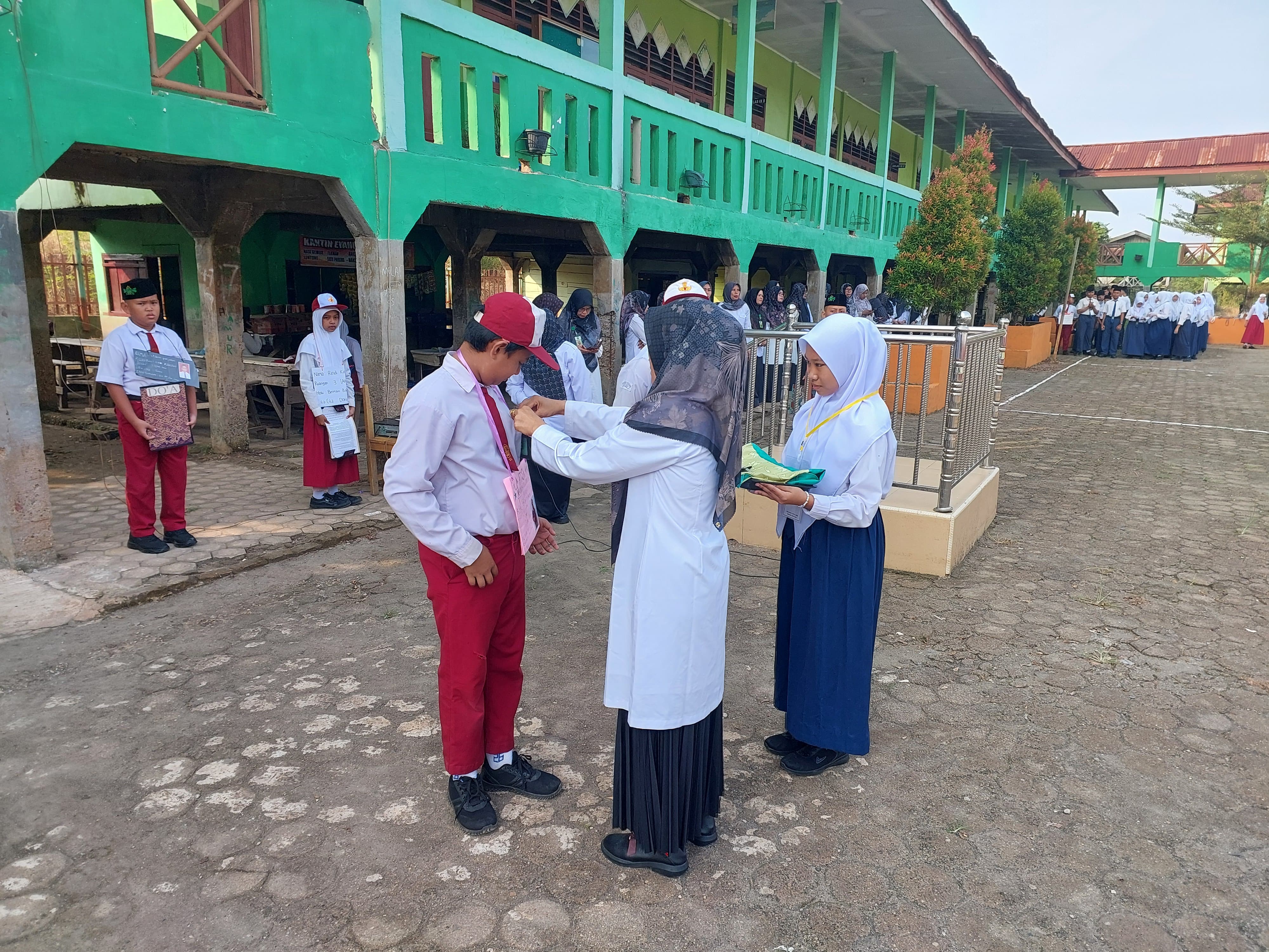 UPACARA PEMBUKAAN MATSAMA DIMTsN 4 KOTA JAMBI