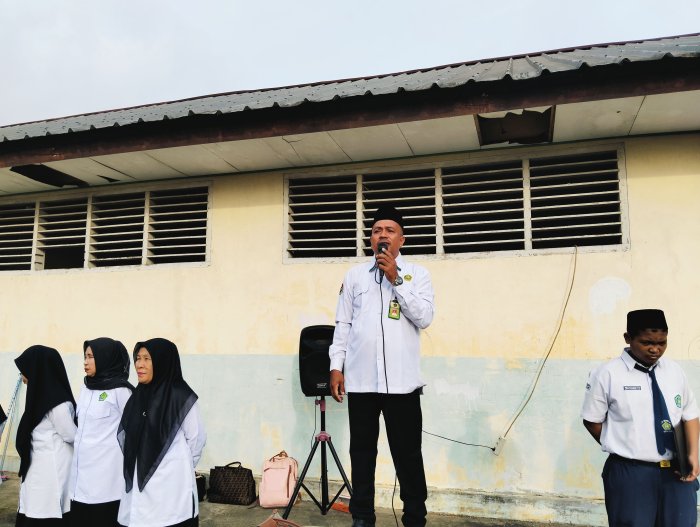 Tekankan Kedisiplinan dan Sopan Santun Amanat Pembina Upacara Senin 26 Januari 2026 Tekankan Kedisiplinan dan Sopan Santun Amanat Pembina Upacara Senin 26 Januari 2026