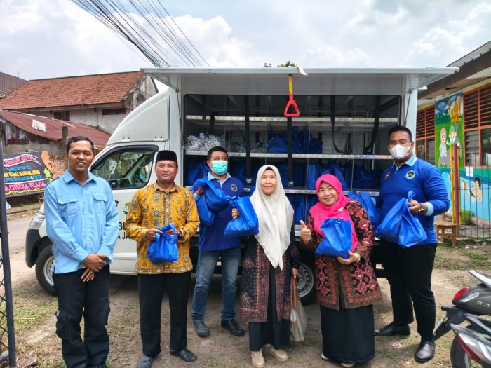 Siswa MTsN 4 Jambi Terima Manfaat Program MBG