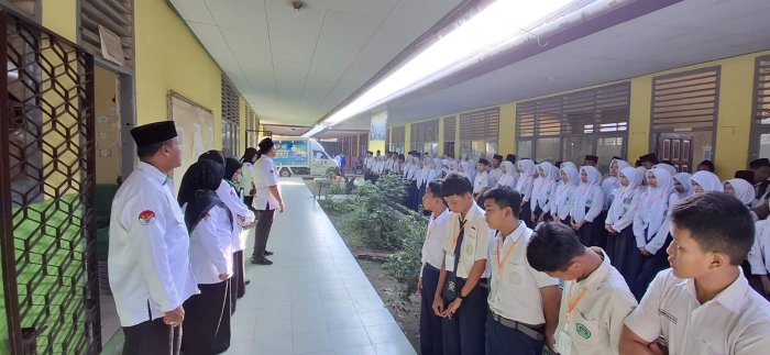 Siswa MTsN 4 Jambi Ikuti Ujian Madrasah Berbasis Komputer