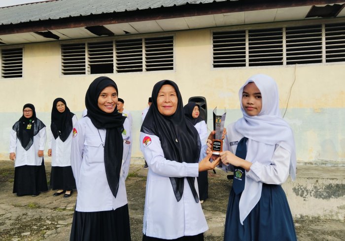Siswa MTsN 4 Kota Jambi Raih Juara Poster Nasional Siswa MTsN 4 Kota Jambi Raih Juara Poster Nasional
