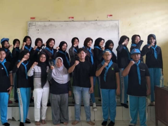 MTsN 4 Kota Jambi Aktifkan Kembali Ekstrakurikuler PMR MTsN 4 Kota Jambi Aktifkan Kembali Ekstrakurikuler PMR