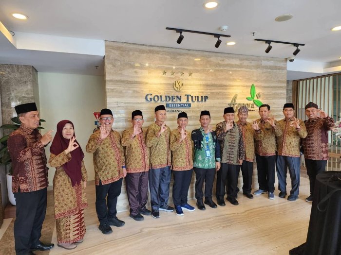 Kepala MTs Negeri 4 Kota Jambi Hadiri Pembukaan OMI Sekaligus Studi Tiru ke MAN 4 Tangerang, Kepala MTs Negeri 4 Kota Jambi Hadiri Pembukaan OMI Sekaligus Studi Tiru ke MAN 4 Tangerang,
