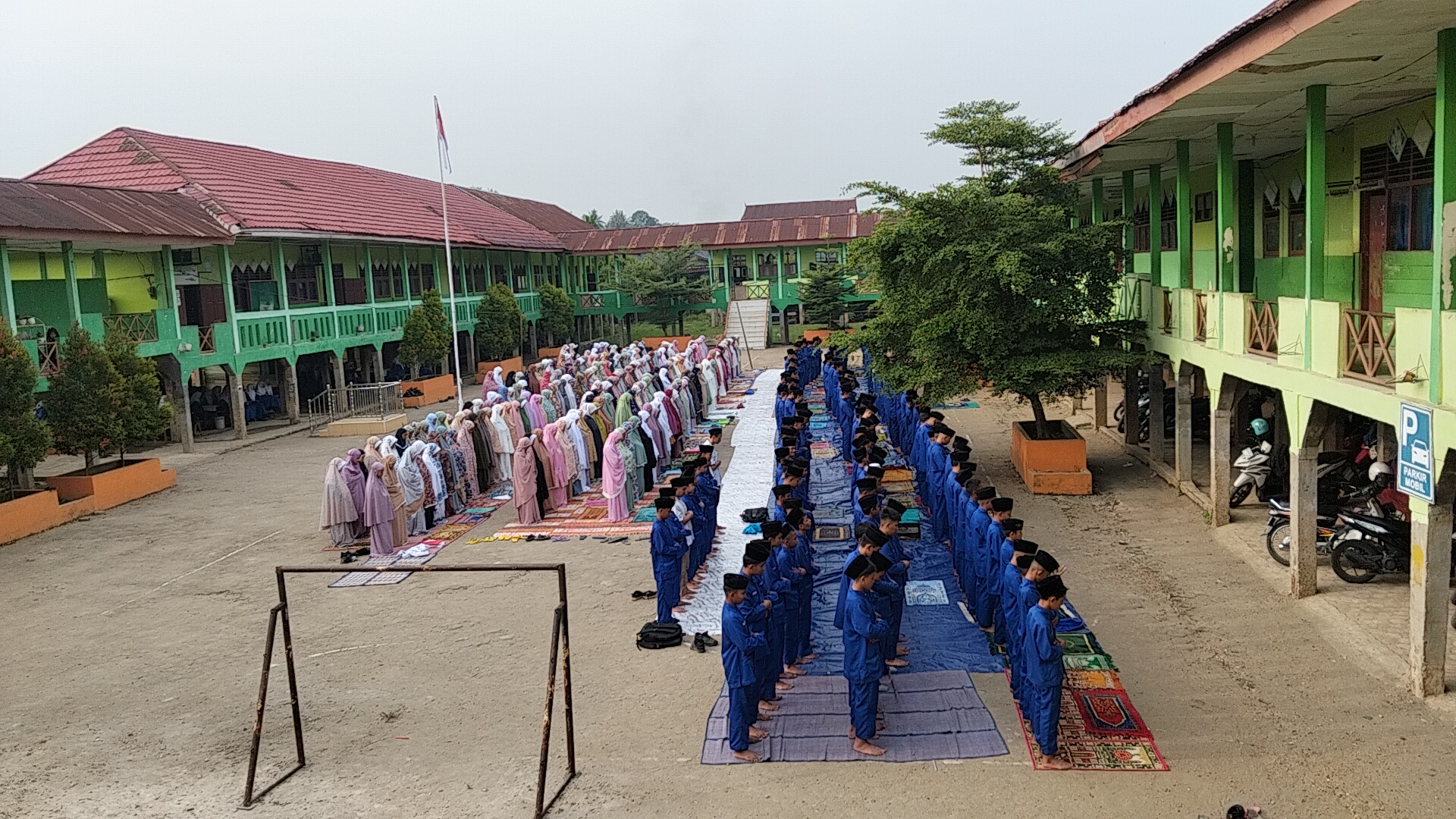 Kegiatan Sholat Dhuha dan Ceramah Singkat 